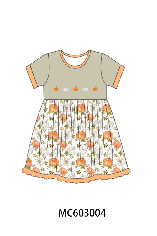 PO83 Orange pumpkin embroidery collection